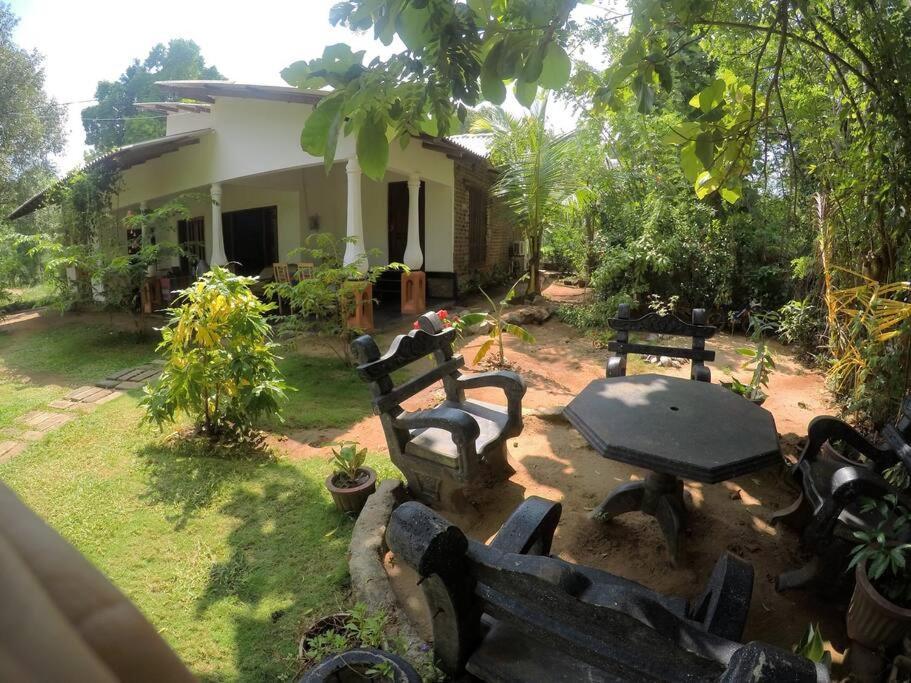 Sigiriya Village Home Stay Экстерьер фото